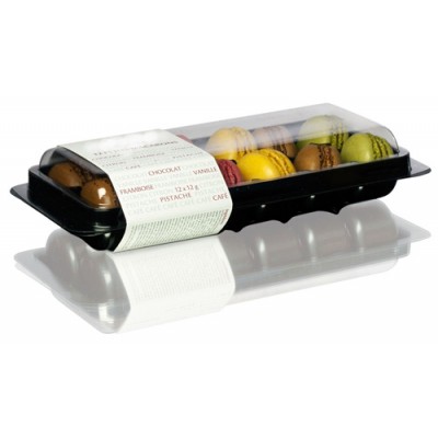 Macarons Bakery case